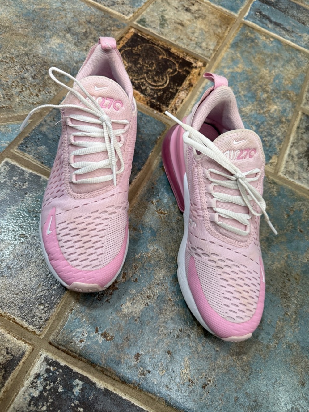 Nike Air 270 Pink Foam Women's Athletic Sneakers youth 7
